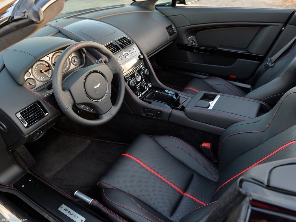 Aston Martin Vantage Roadster 4.7 S V8 (Automatic)